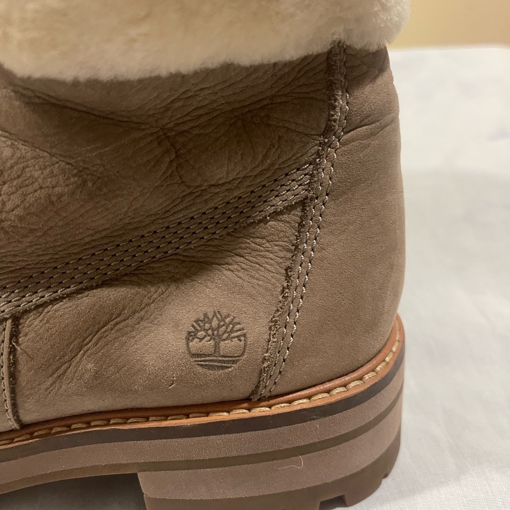 Timberland Women's  LIGHT Brown Lace Up Fur Boots - Picture 4 of 7